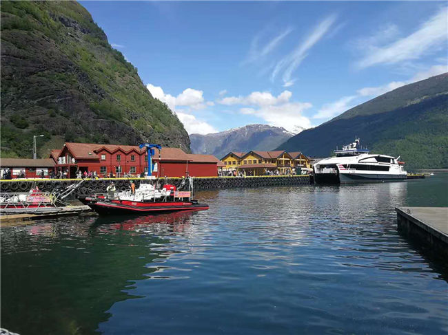 北歐+俄羅斯14日游集錦 挪威伏拉歐姆小鎮(zhèn)、挪威王宮和奧斯陸生命主題公園