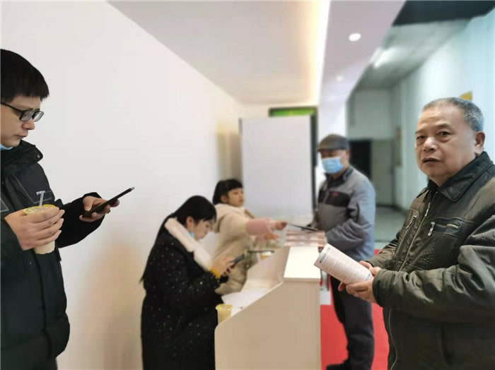 四川中青旅綿陽分社、綿陽市中旅假日旅行社、綿陽自來文化傳播有限公司24H自助售貨服務(wù)盛大開業(yè)