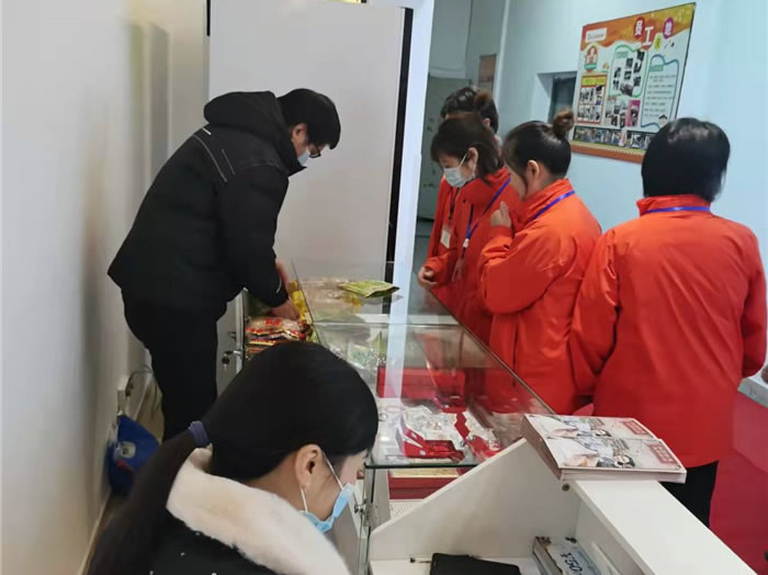 四川中青旅綿陽分社、綿陽市中旅假日旅行社、綿陽自來文化傳播有限公司24H自助售貨服務(wù)盛大開業(yè)