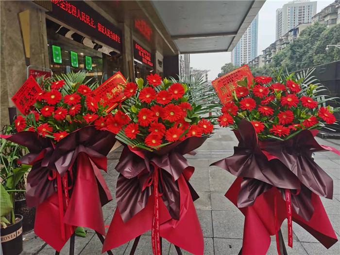 四川中青旅綿陽分社、綿陽市中旅假日旅行社、綿陽自來文化傳播有限公司24H自助售貨服務(wù)盛大開業(yè)