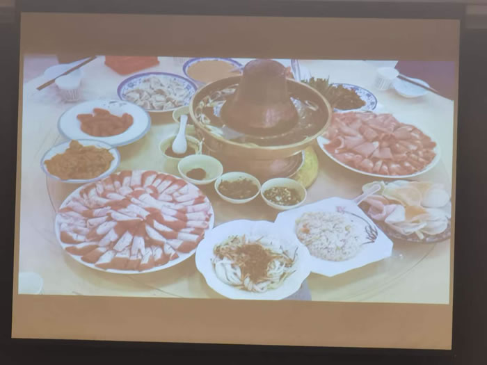 綿陽中旅行假日旅行社舉行胡楊林、南疆專列推薦會